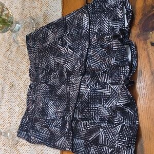 Black gray golf tennis skort size medium Athletic Athleisure Hiking outdoors